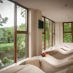 Falls & Hotell 4*