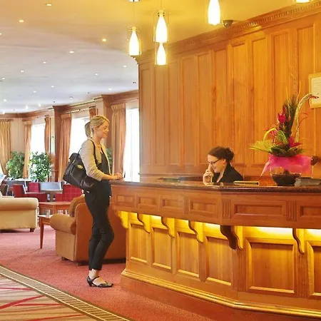 瀑布酒店及水疗中心 酒店 恩尼斯泰蒙