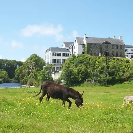 호텔 Falls & 에너스타이먼