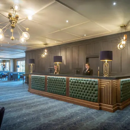 瀑布酒店及水疗中心 酒店 4*