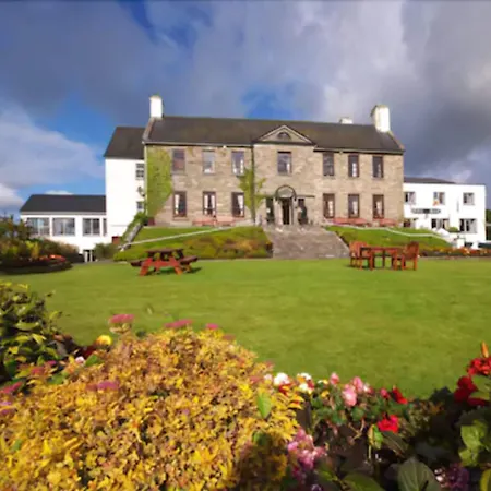 瀑布酒店及水疗中心 酒店 4*