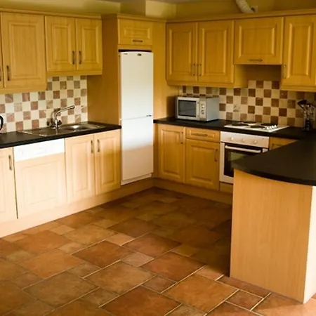 酒店 瀑布酒店及水疗中心 4*