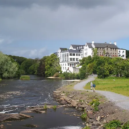 Falls & Hotel Ennistimon