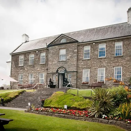 瀑布酒店及水疗中心 酒店