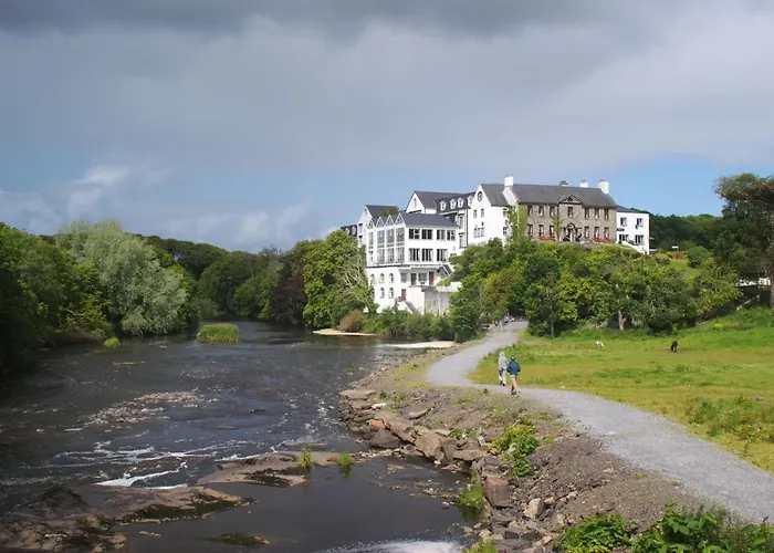 Falls & 4* Эннистимон